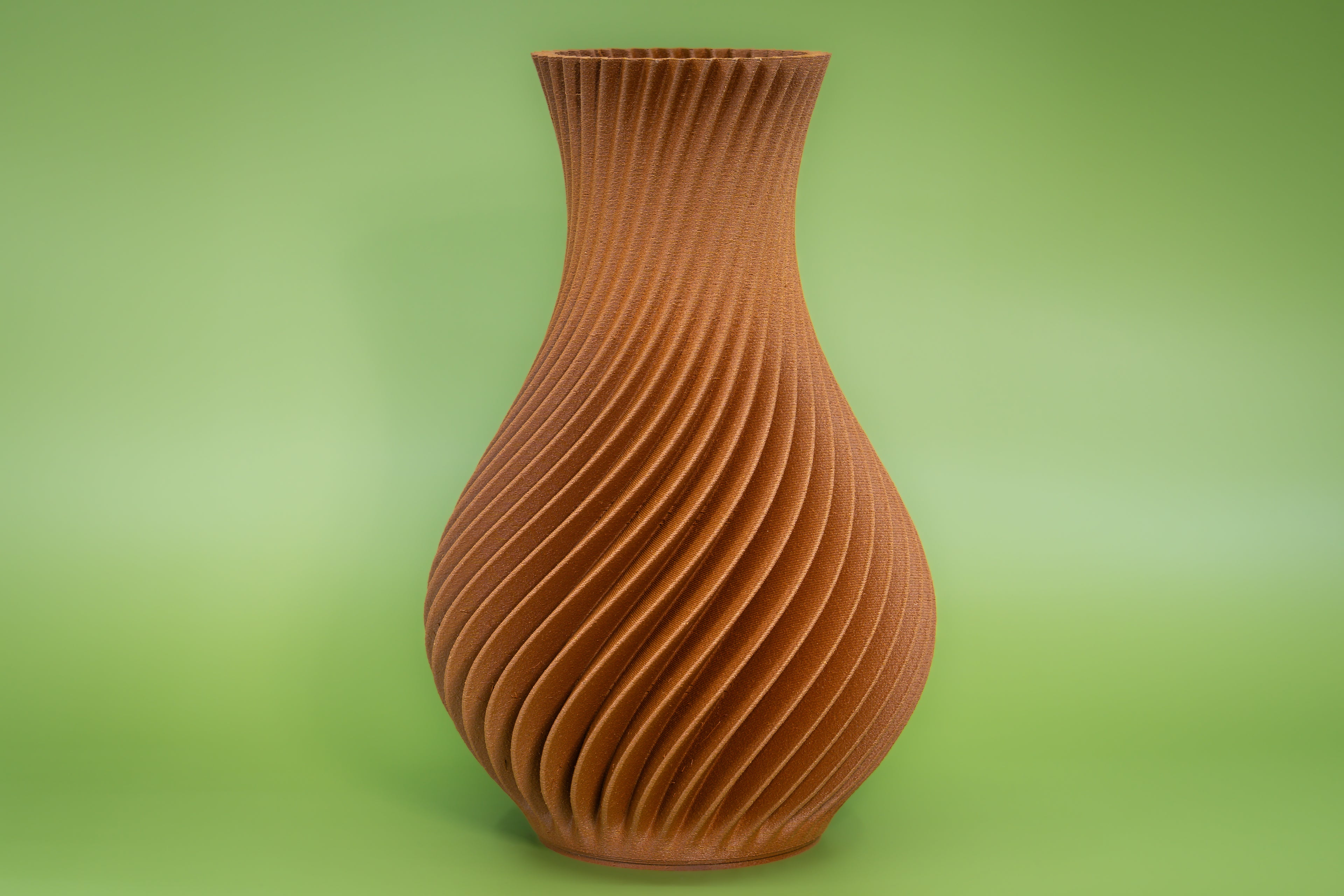 Wooden vase "Twisted" with integrated glass insert for fresh flowers