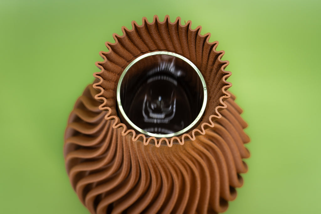 Wooden vase "The Wave" with integrated glass insert for fresh flowers