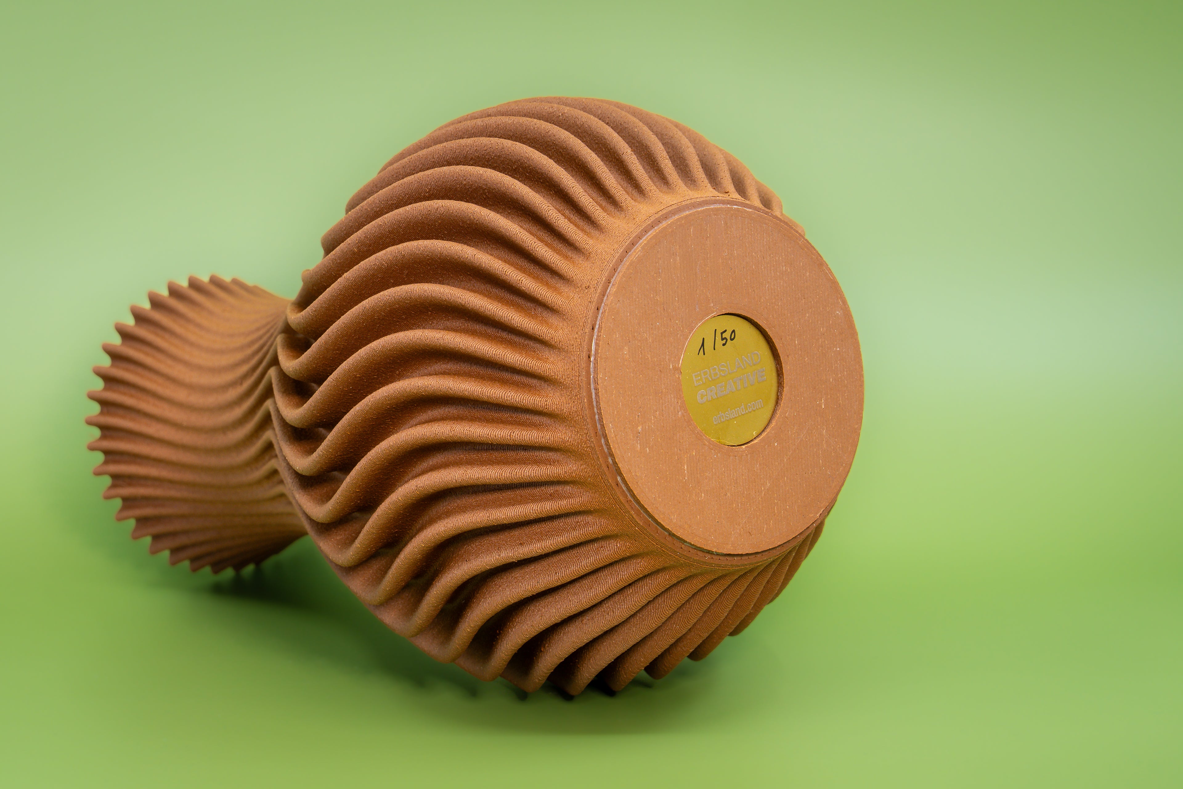 Wooden vase "The Wave" with integrated glass insert for fresh flowers