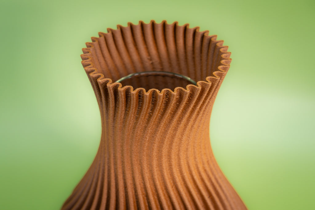 Wooden vase "The Wave" with integrated glass insert for fresh flowers