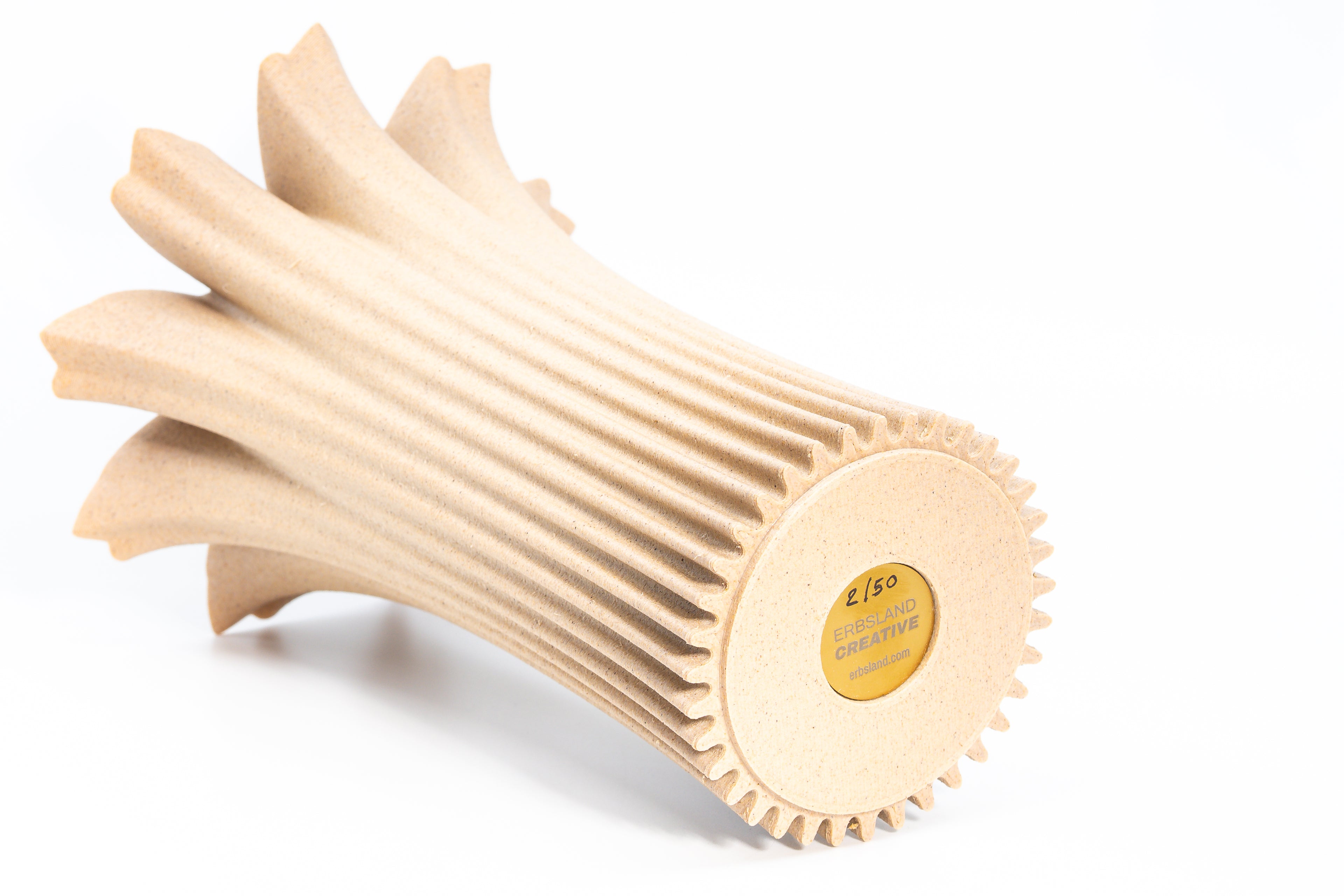 Jarrón de madera „Bloom Edge“ con inserto de vidrio para flores frescas