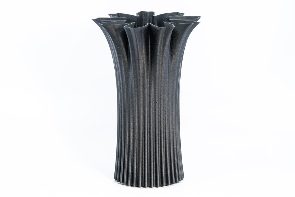 Jarrón de madera „Bloom Edge“ con inserto de vidrio para flores frescas