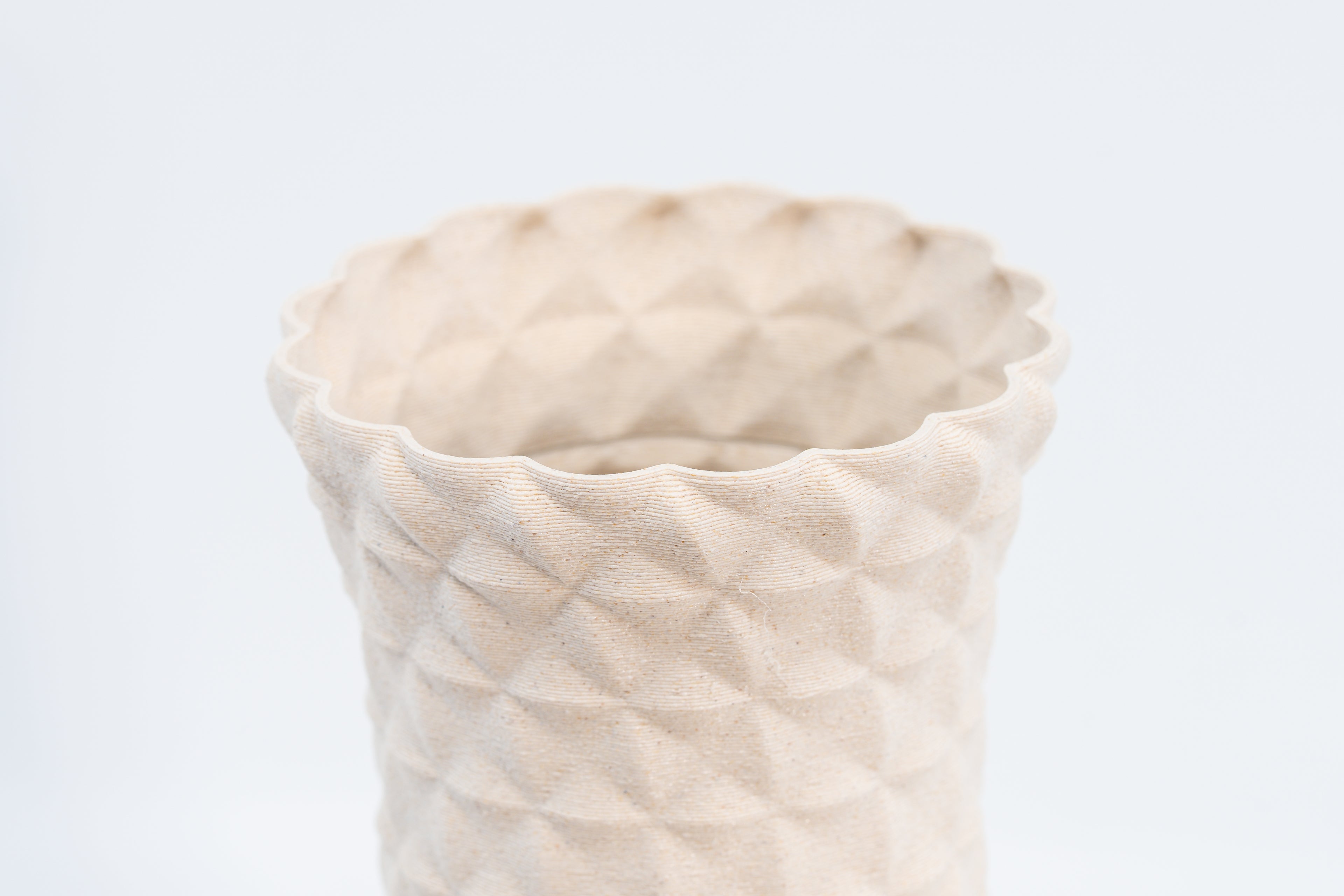 Wooden vase "Facet Flow" with integrated glass insert for fresh flowers