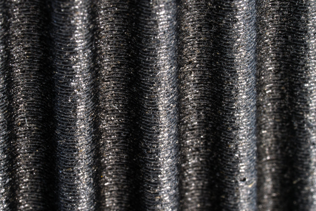 Jarrón de madera „Bloom Edge“ con inserto de vidrio para flores frescas