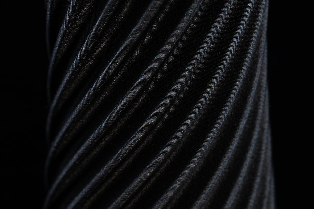 Wooden vase "Wind" with integrated glass insert for fresh flowers