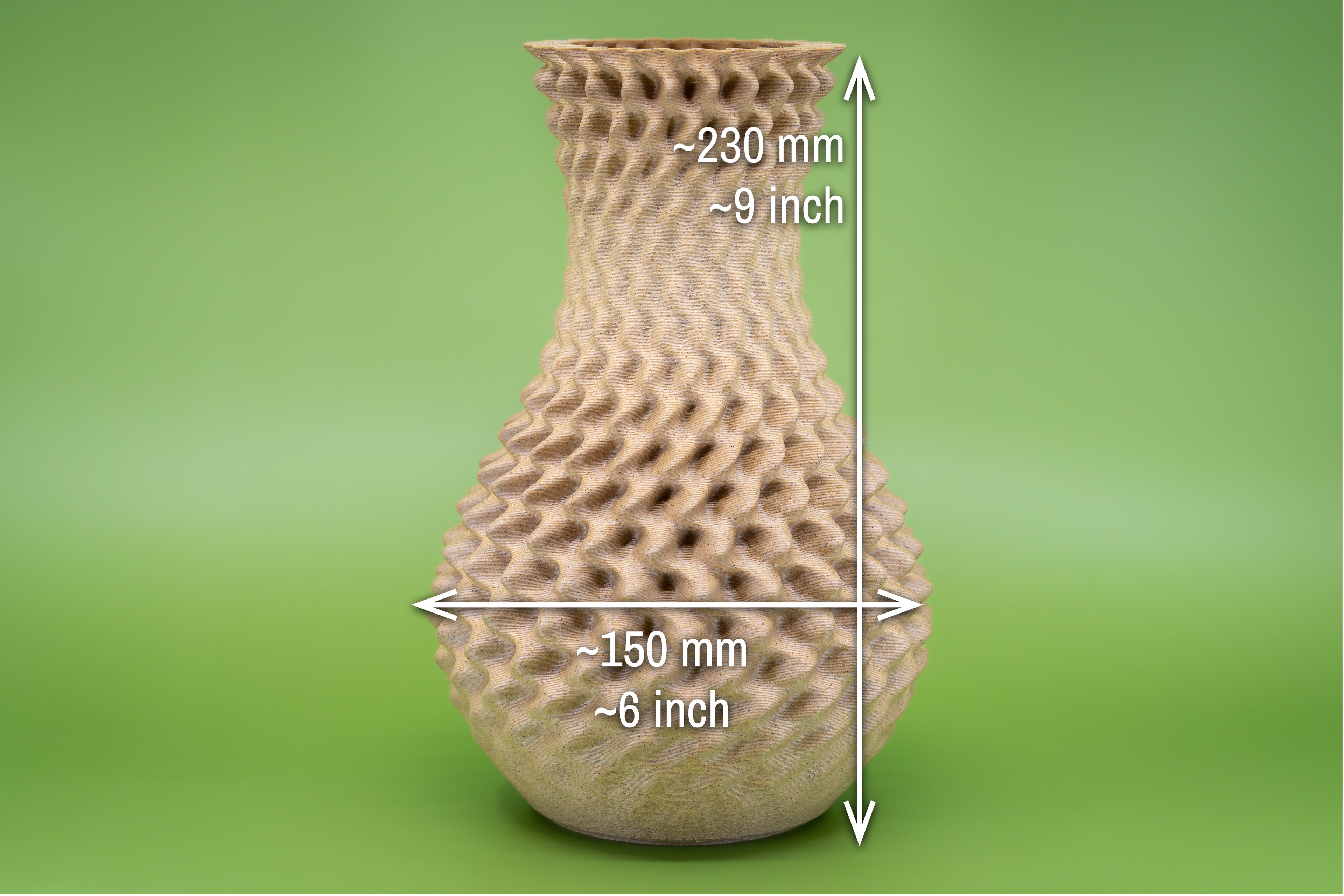 Holzvase „Ananas“ mit eingebautem Glas für frische Blumen