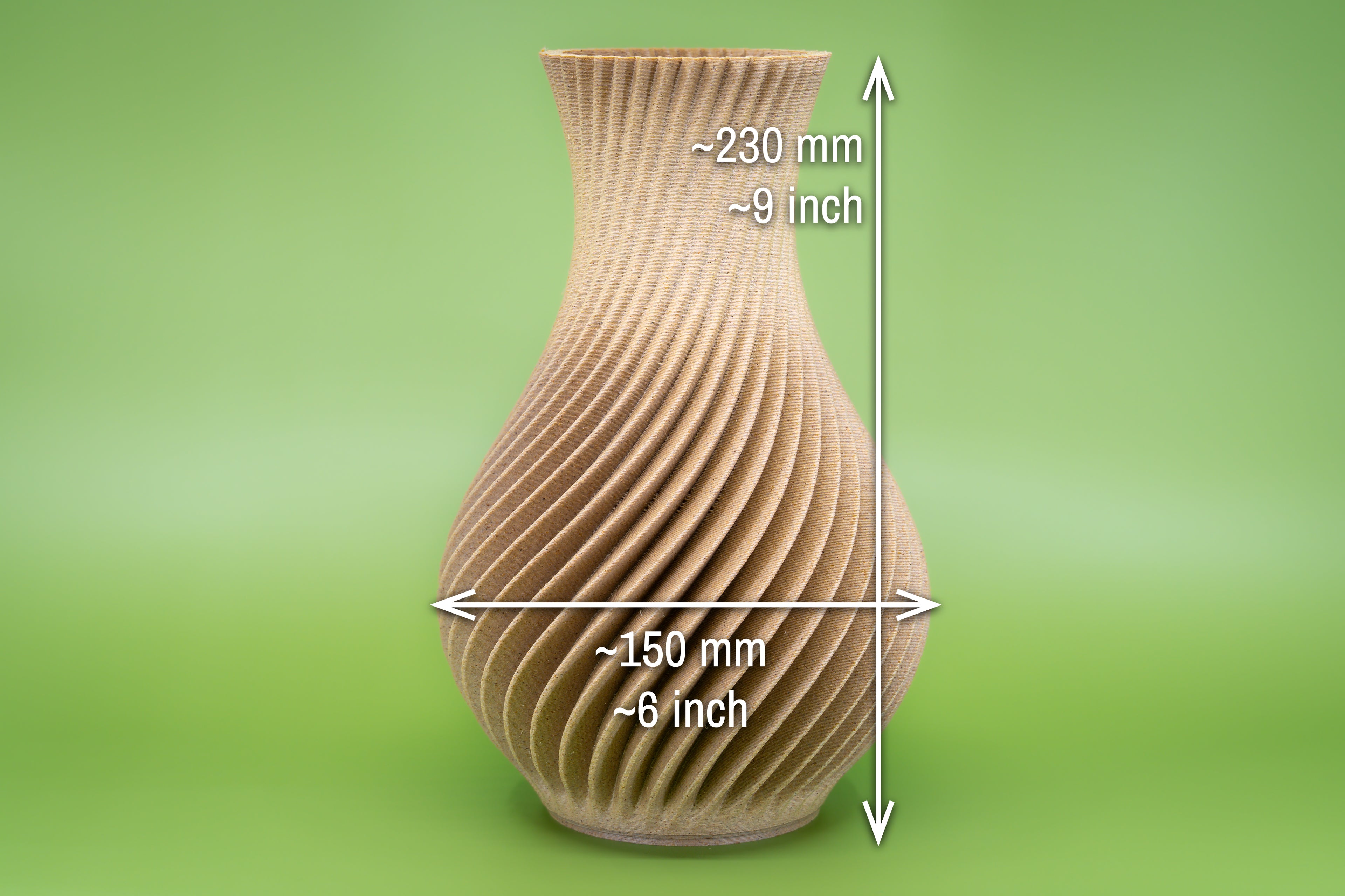 Holzvase „Twisted“ mit eingebautem Glas für frische Blumen